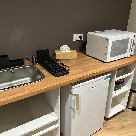 Aparthotel La Cigogne à Panissieres Extérieur photo